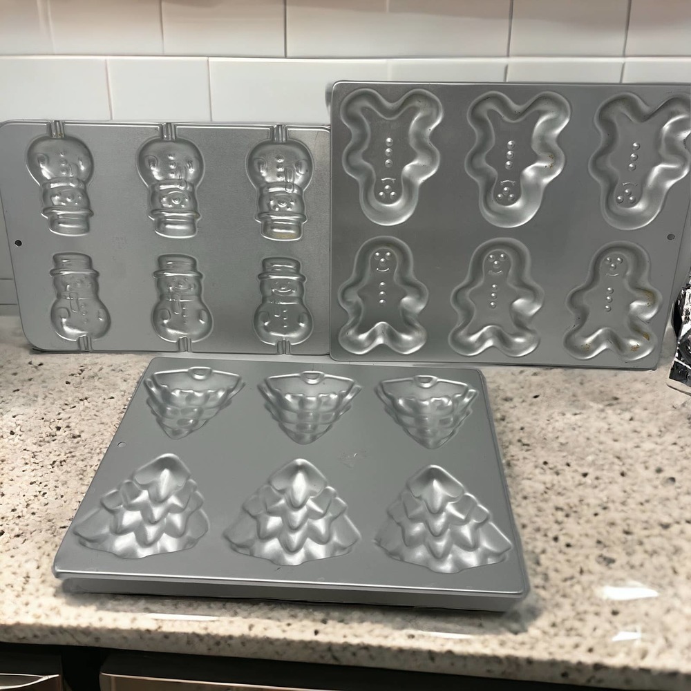 Set of 3 Vintage Wilton Holiday Christmas Baking Molds Snowmen Gingerbread Trees